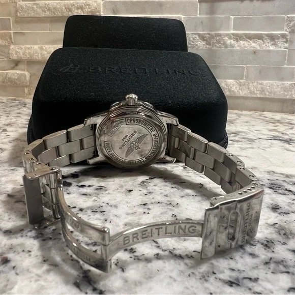 Ladies Breitling Chronometre - Picture 4 of 5